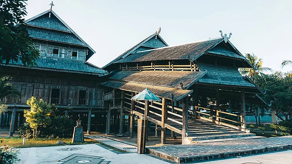 Dalam Loka Palace